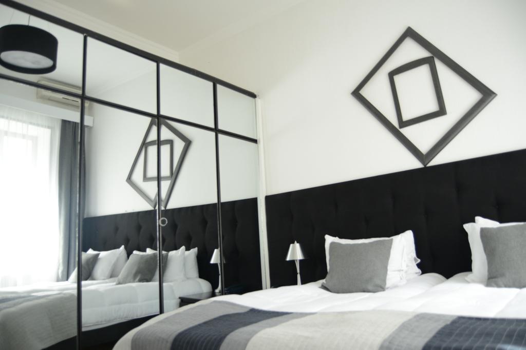 Opera Hotel Tbilisi Quarto foto
